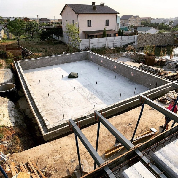 Как сделать бассейн на даче: 3 вида конструкций и как их установить