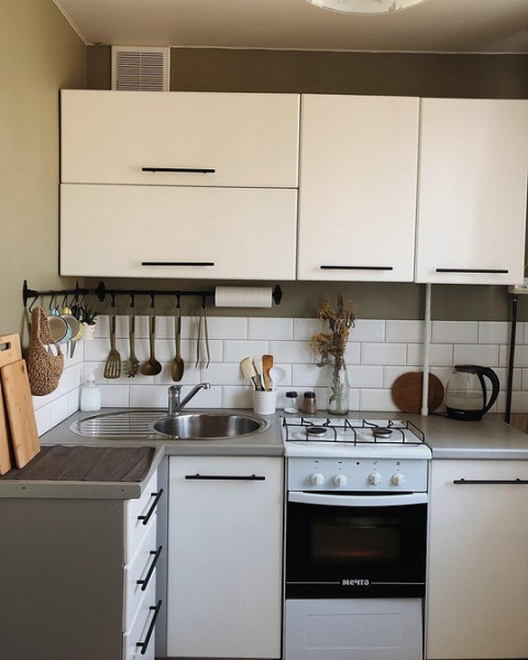 
                                Кухня 5 кв. м: советы по оформлению, примеры проектов с планировками и 73 фото                            