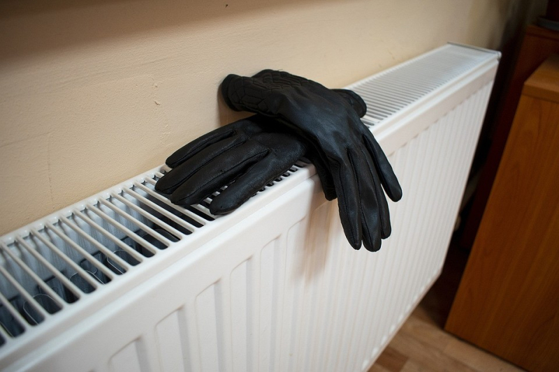 Плохое отопление в квартире: куда жаловаться и что делать