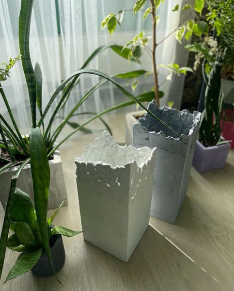 Бетонные вазоны для дачи и сада своими руками: 4 способа изготовления и 51 фото