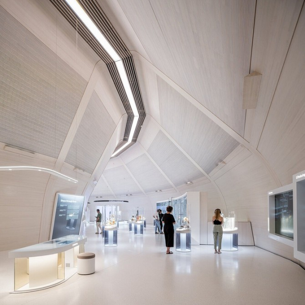
                                Как пончик: в Швейцарии построили образовательный центр с изменяющимся фасадом                            
