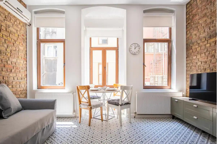Туалет в полу, плитка по всему дому: 10 особенностей турецких квартир, которые вас удивят