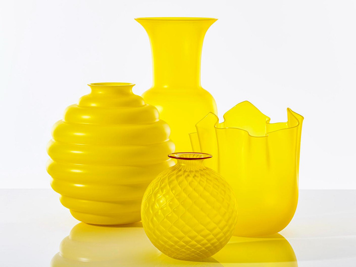 Ginkgo Biloba: новая капсульная коллекция Venini в желтом цвете